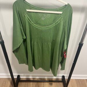 Green Long Sleeve Top